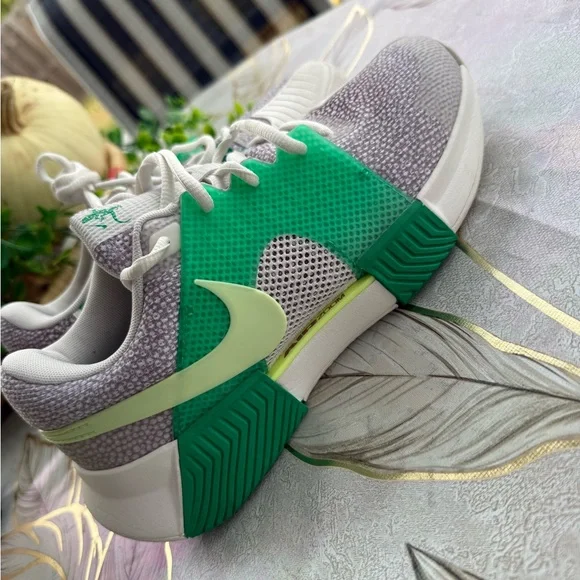 Nike GP Challenge 1 Premium size 6 Tennis Shoes Sports Hard Court .FJ2044-001. - Picture 4 of 14